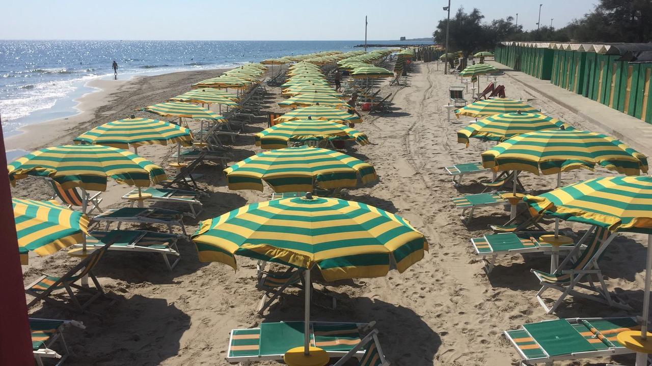 פריגולה Centro Vacanze Lido Smeraldo מראה חיצוני תמונה