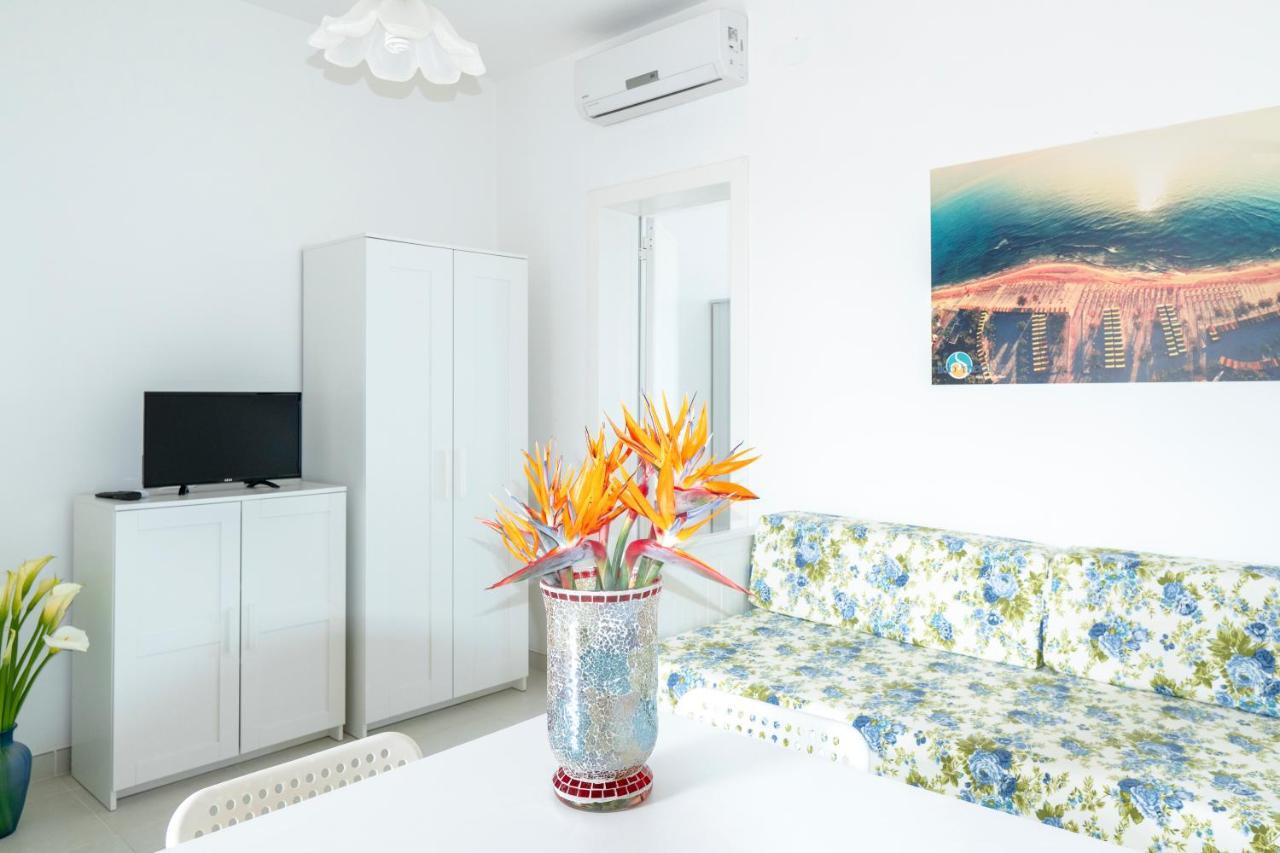 פריגולה Centro Vacanze Lido Smeraldo מראה חיצוני תמונה
